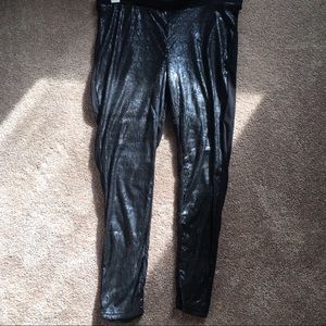 🖤🌟NWT TORRID BLACK SEQUINED LEGGINGS - Size 3